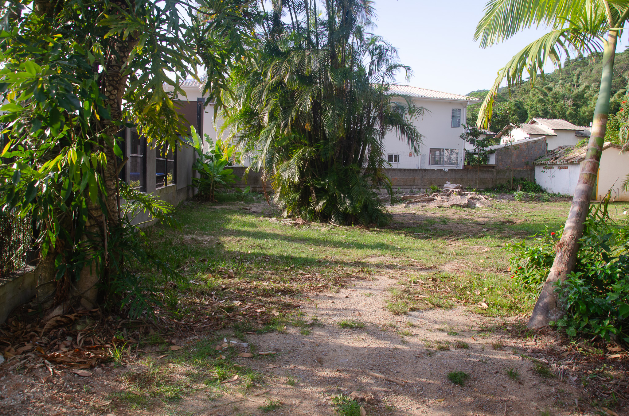 C13-Terreno unico