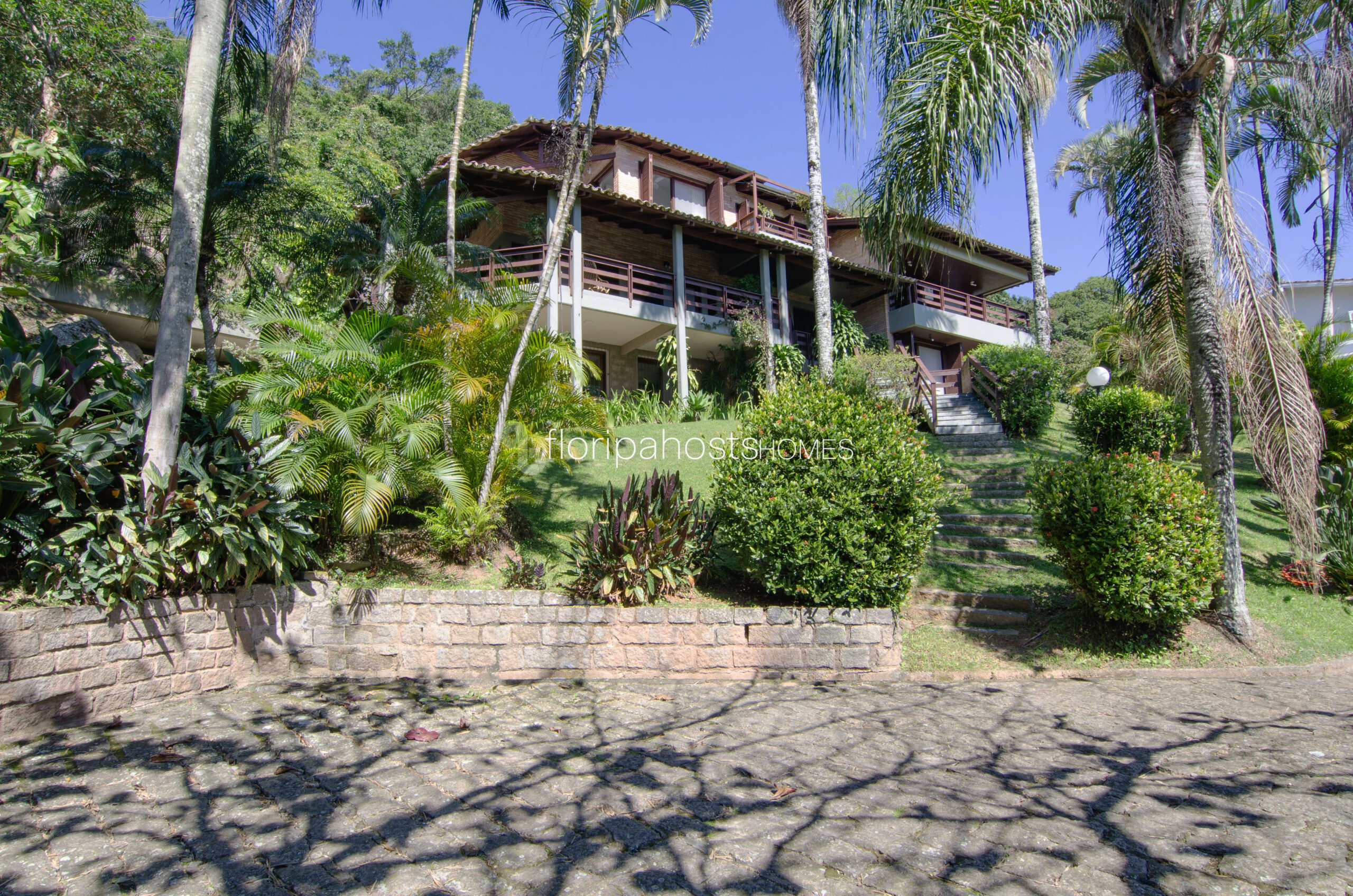 L02v-Imóvel para Investimento e Moradia na Lagoinha | Vista para o Mar em Florianópolis