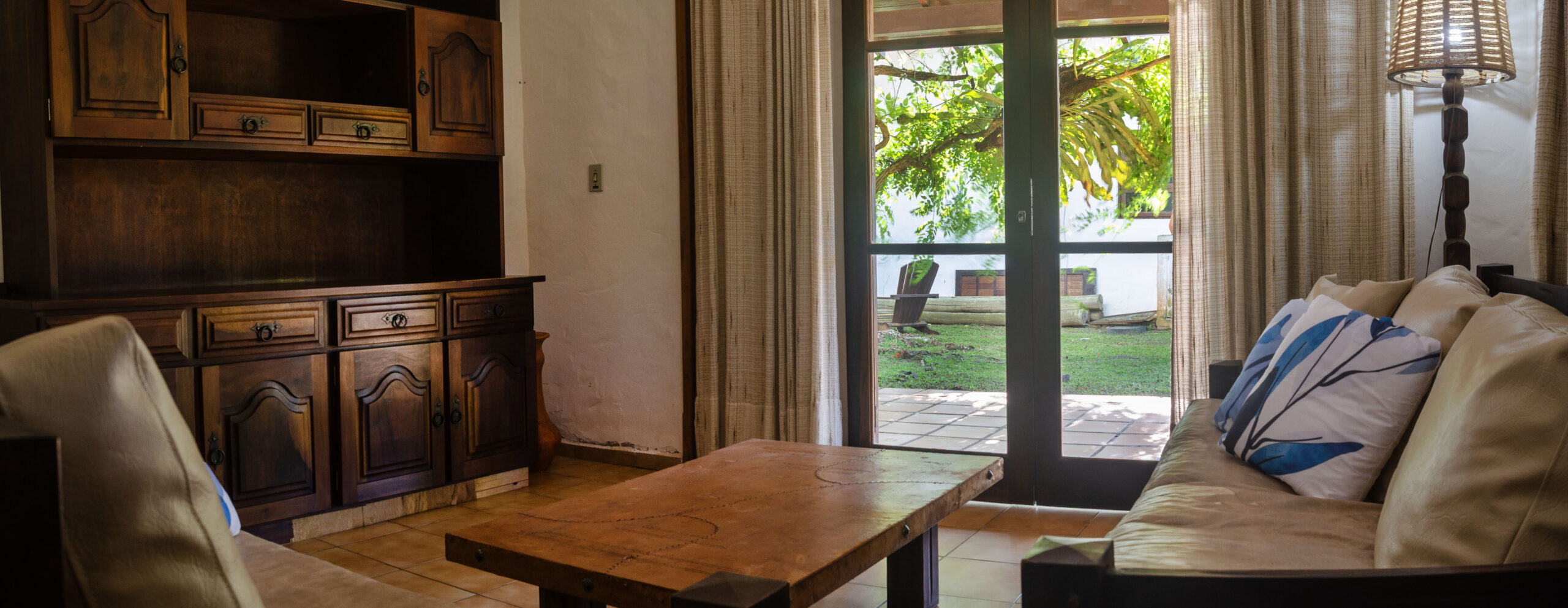 C15-Casa Colonial a Passos da Praia