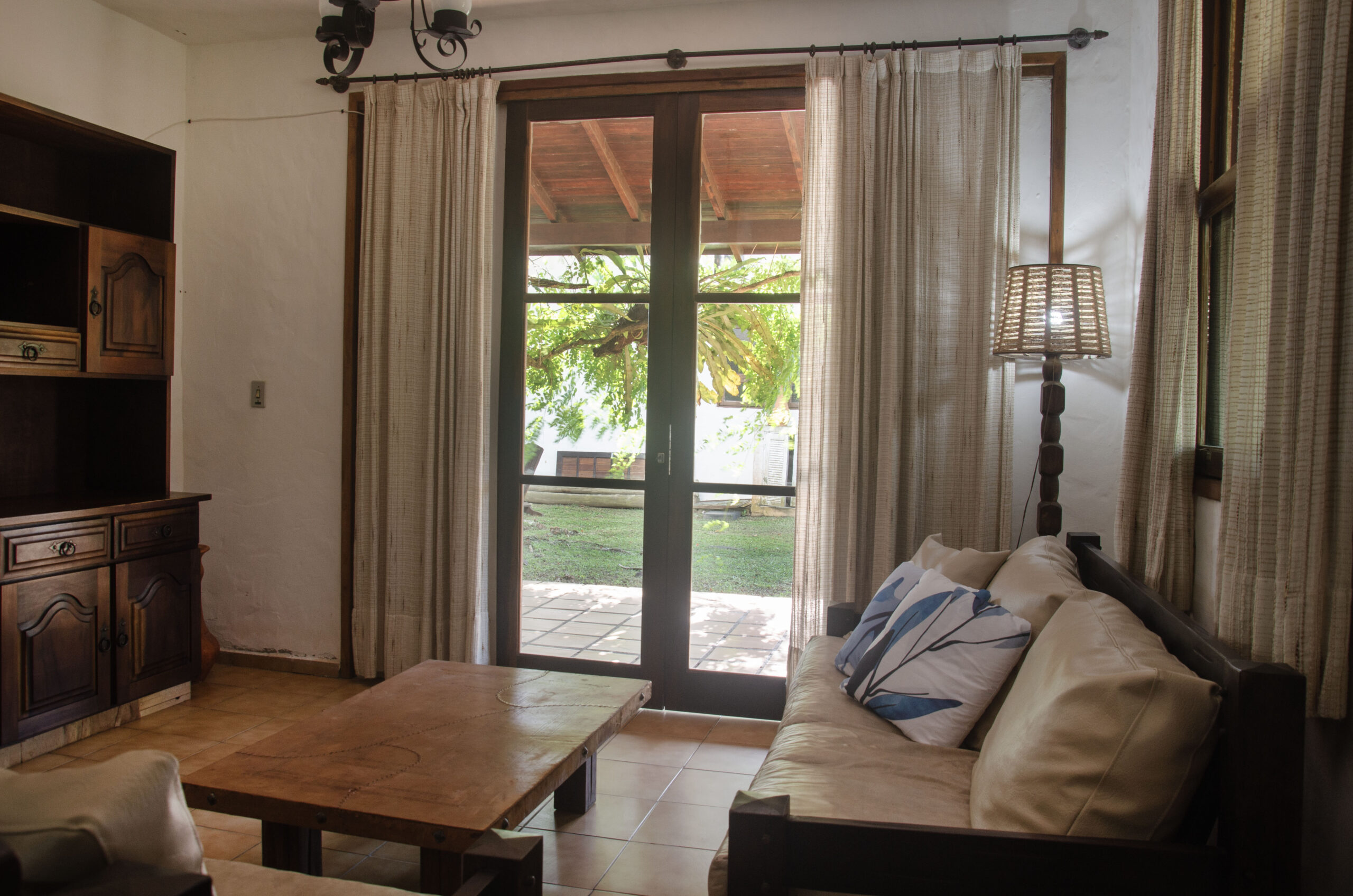 C15-Casa Colonial a Passos da Praia