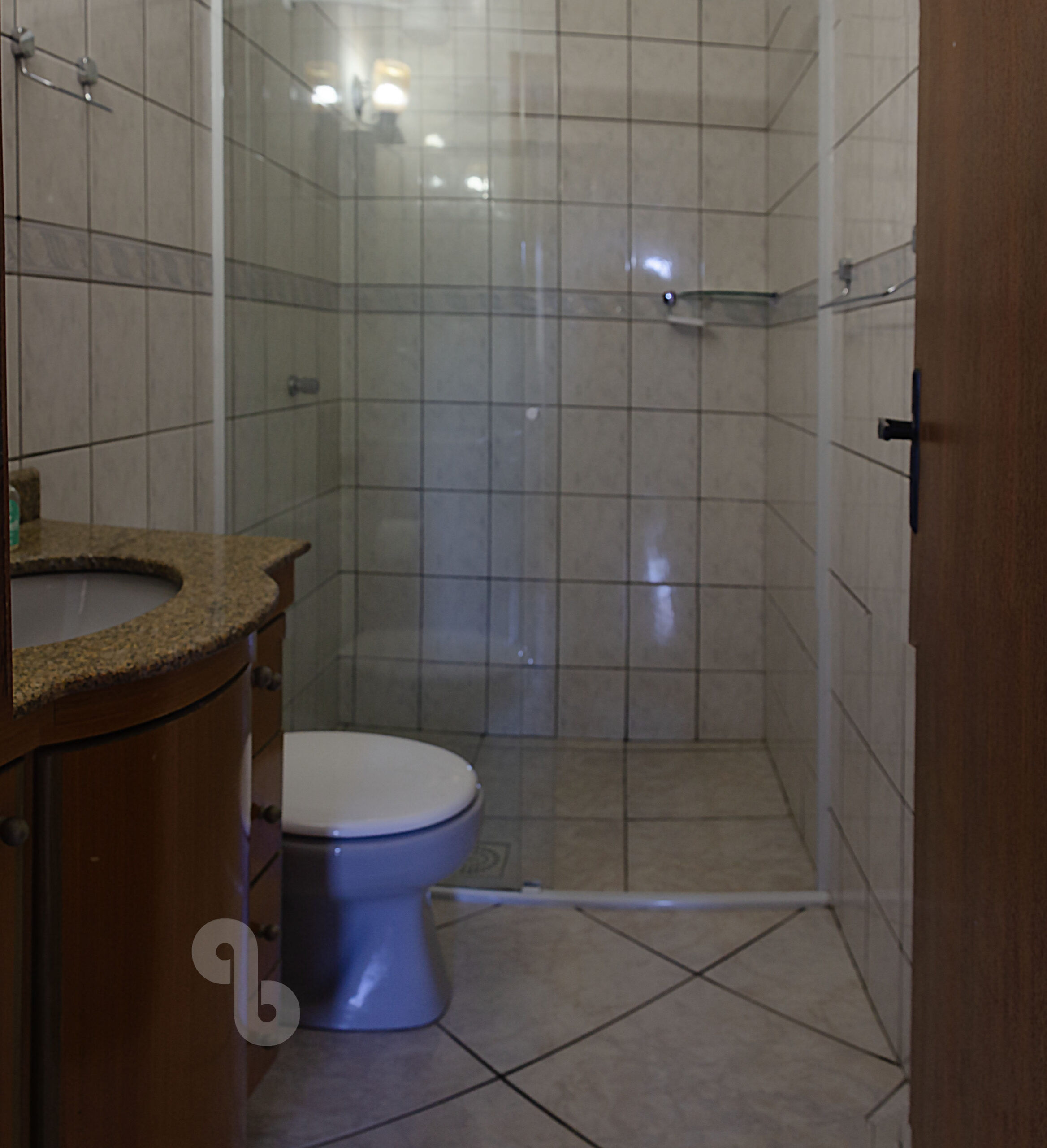 C16- Apartamento perfeito em Floripa! More do lado do mar!